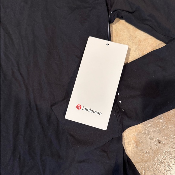 NWT lululemon Rulu ™ Running
Long-Sleeve Mock Neck Size 6 - Picture 2 of 7
